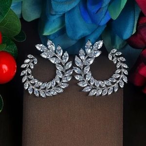 Silver Plated Zircon Leaf Stud Earrings